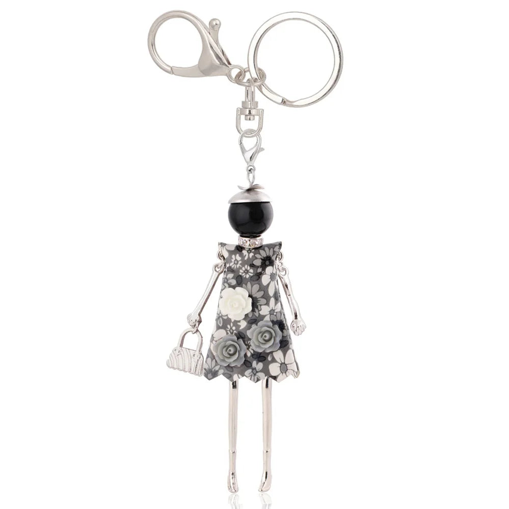 Trendy Women’s Metal Charm Keychain 2026 – Cute Statement Bag Pendant Jewelry Gift for Ladies