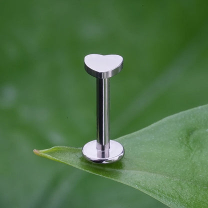 5pcs ASTM F136 Titanium Heart & Round Labret Piercing Set – Flat Monroe Lip Rings for Cartilage, Helix & Tragus Piercings