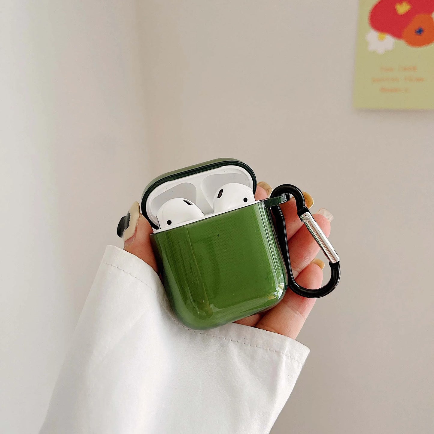 Retro Green High-Quality Earphone Case for Apple AirPods 1/2/3/4 & Pro 2 — Protective Charging Box Shell