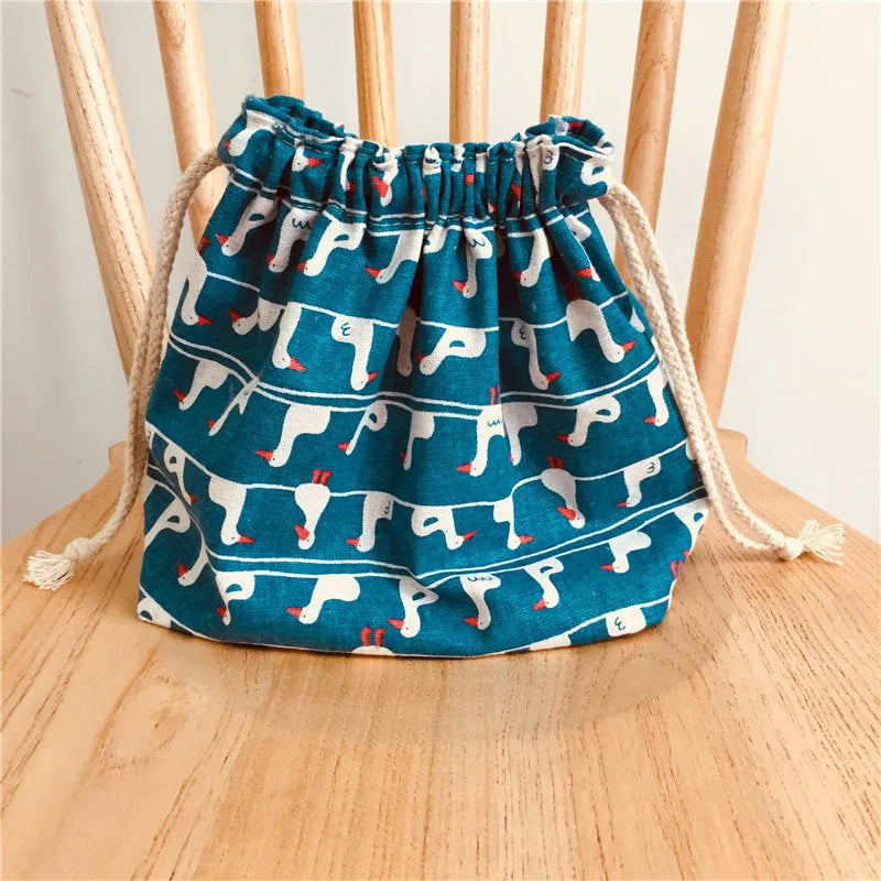 Lucky Cat Drawstring Lunch Bag — Portable Bento Box Pouch for Kids, Cooler & Picnic Food Storage