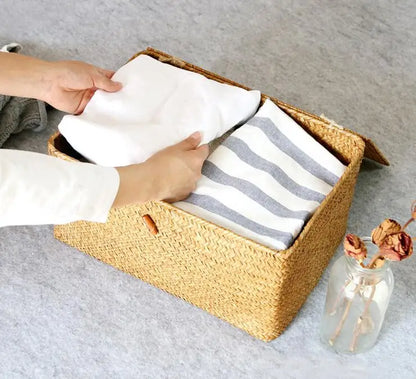 Handmade Seagrass Woven Storage Box with Lid - Seaweed Finishing Basket for Sundries, Bath Cosmetics, and Towels, Model MX01161829