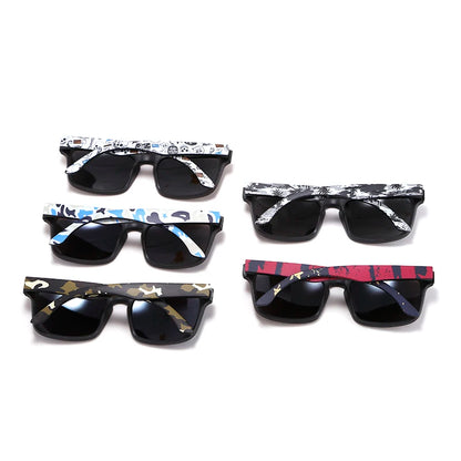 KDEAM Polarized Men’s Sunglasses – Matte Black Frame with Painting Temples & Protective Case