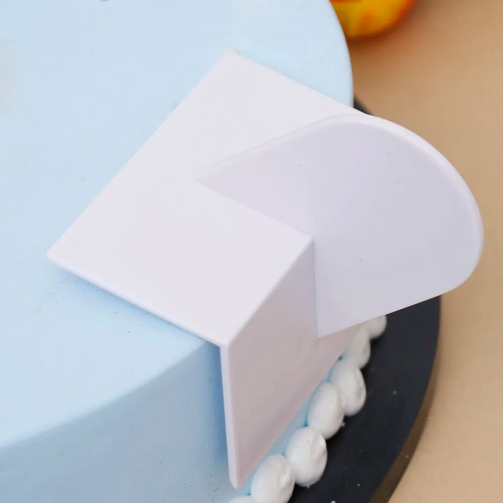 1PC Food Grade Cake Smoother - Cake Decorating, Sugar Craft, DIY Baking Tool for Perfectly Smooth Cakes with Rolled Fondant Spatulas and Icing