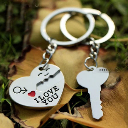 Zinc Alloy Couple Keychain - Silver-Plated My Heart Key Ring for Wedding Favors & Romantic Gifts