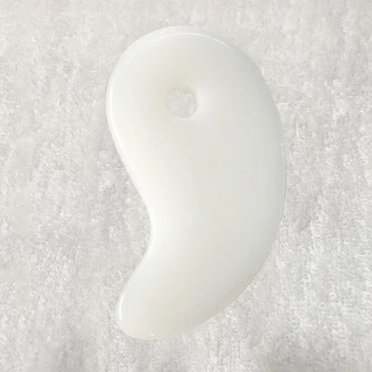 Heart Shape Beeswax Gua Sha Massage Tool – SPA Scraping Face Massager & Acupuncture Guasha Board
