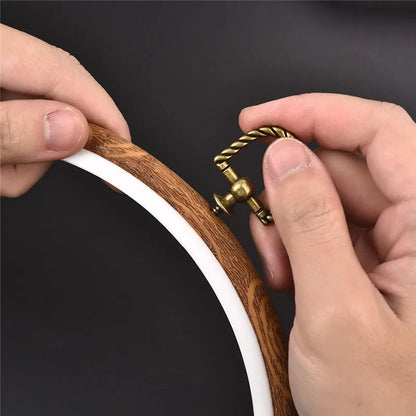 Embroidery Hoop Set - Round Wooden & Plastic Frames for DIY Cross Stitch & Needle Crafts - Sewing Tool