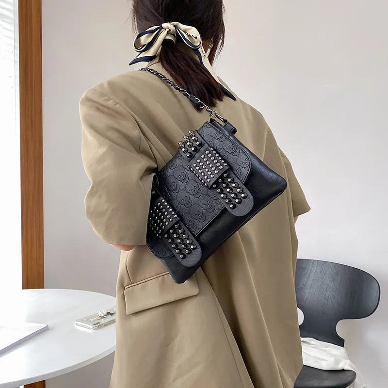 Vintage Skull Rivet PU Leather Shoulder Bag — Women’s Black Crossbody Flap Messenger Handbag