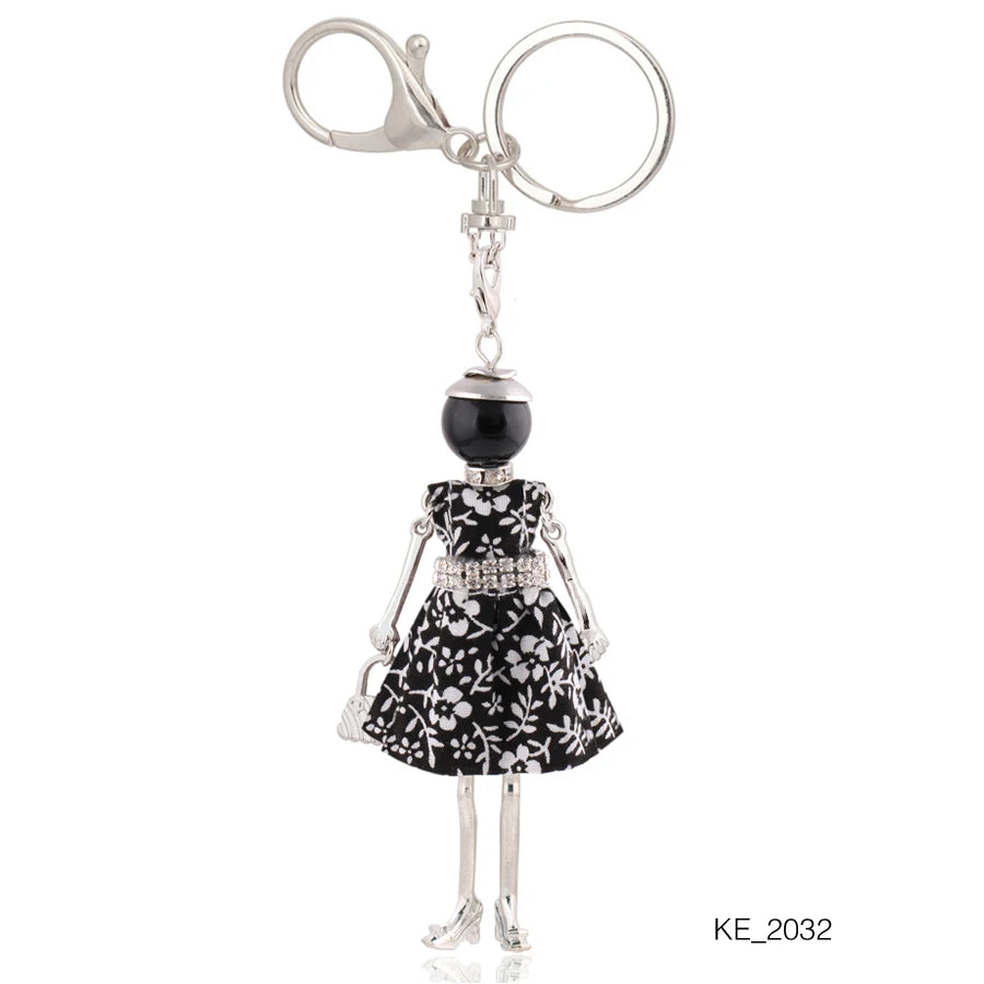 Trendy Women’s Metal Charm Keychain 2026 – Cute Statement Bag Pendant Jewelry Gift for Ladies