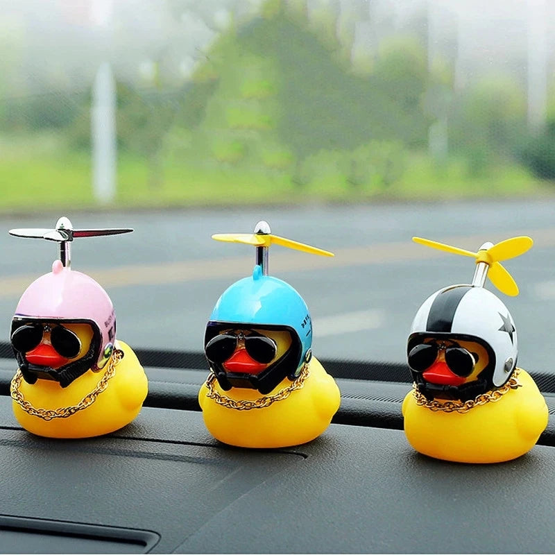 Car Duck Pendant with Helmet - Small Yellow Duck Riding Road Bike, Motor Helmet Cycling Accessory (No Lights)