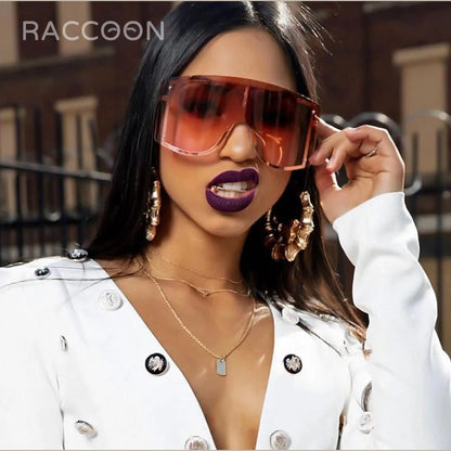Oversized Women Blue Yellow Gradient Huge Sunglasses: Curved Fashion Rimless Metal Shades for Personality Massive Female Eyewear Prop