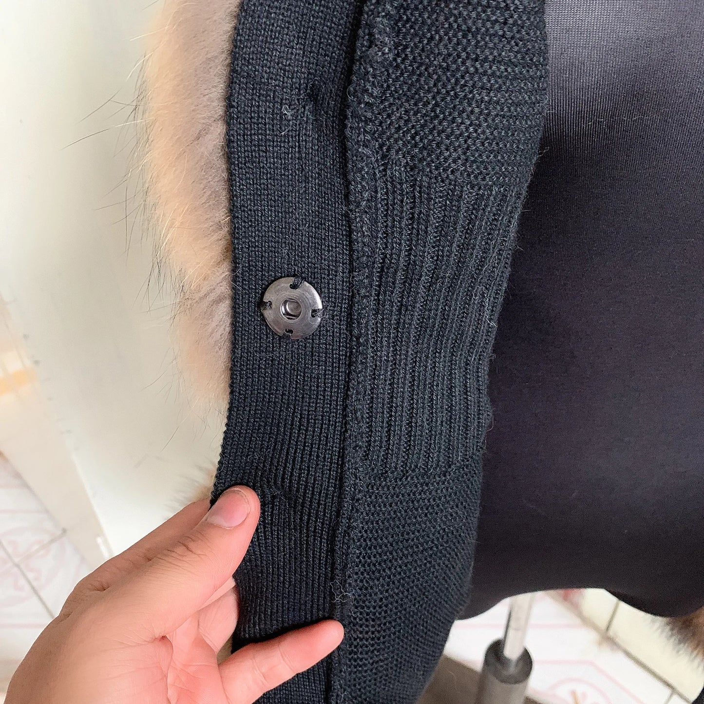 Women’s Spring & Autumn Sweater Cardigan – Real Fox Fur Collar Jacket, Natural Fur Outerwear