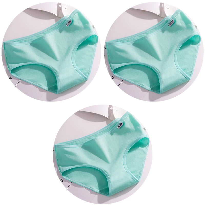 Women’s Cotton Underwear - Candy Color Mid-Waist Breathable Plus Size Briefs