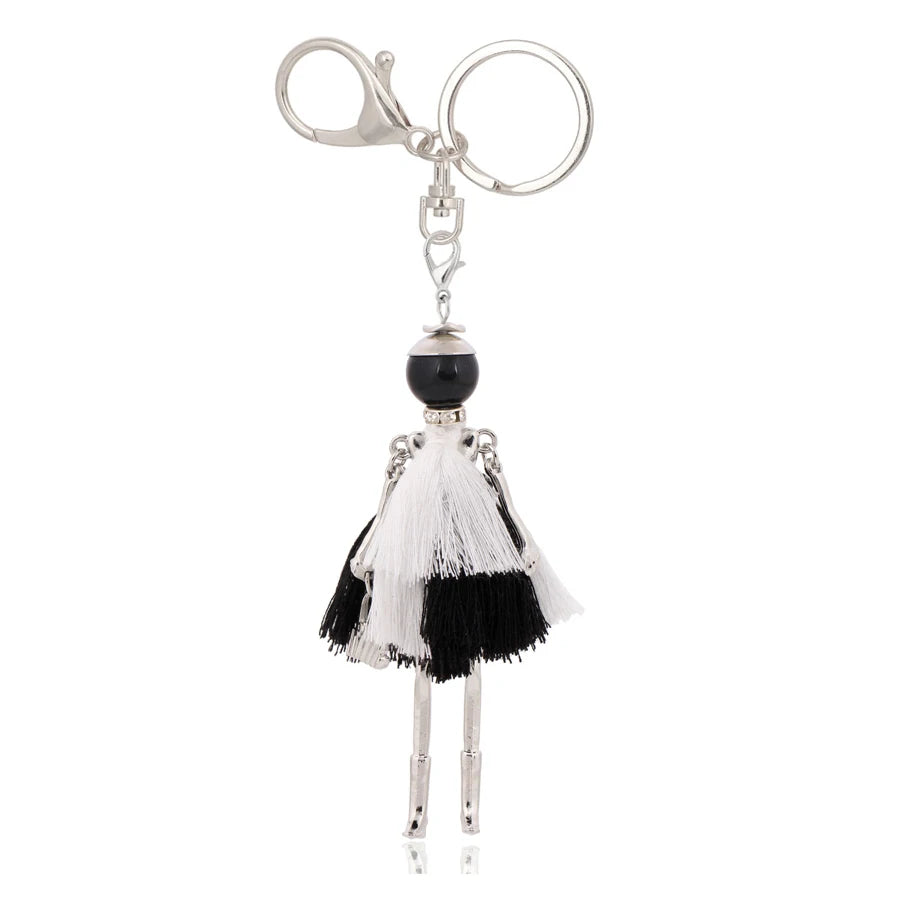 Trendy Women’s Metal Charm Keychain 2026 – Cute Statement Bag Pendant Jewelry Gift for Ladies