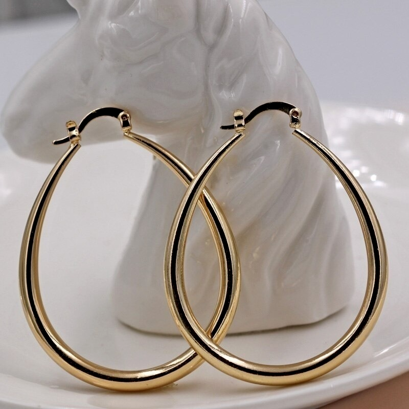 Shiny Gold Hoop Earrings for Women – Fashion Jewelry for Engagement & Wedding Gift