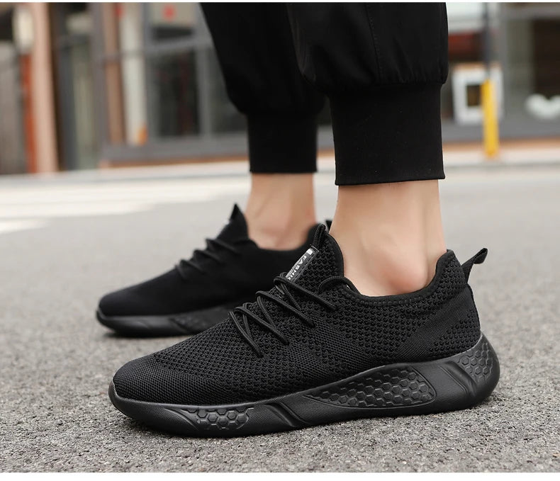 Men's Light Running Shoes – Comfortable, Breathable, Anti-Skid & Wear-Resistant Sneakers for Jogging & Sports