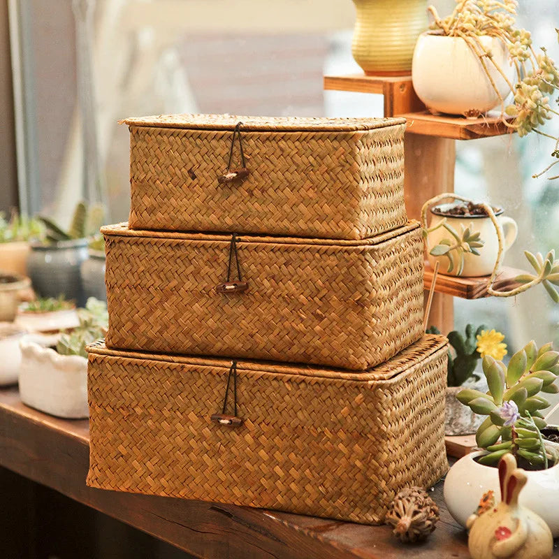 Handmade Seagrass Woven Storage Box with Lid - Seaweed Finishing Basket for Sundries, Bath Cosmetics, and Towels, Model MX01161829