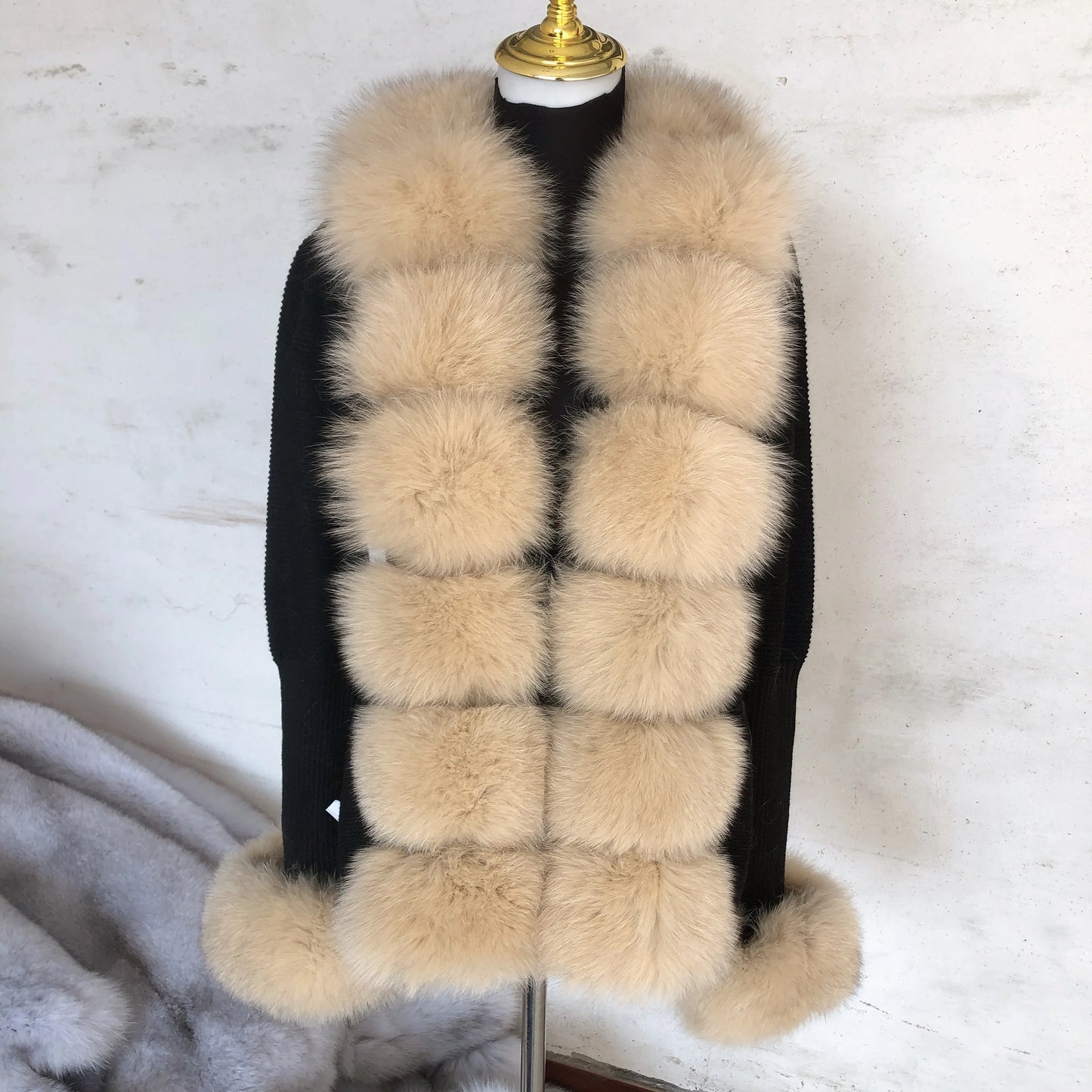 Women’s Spring & Autumn Sweater Cardigan – Real Fox Fur Collar Jacket, Natural Fur Outerwear