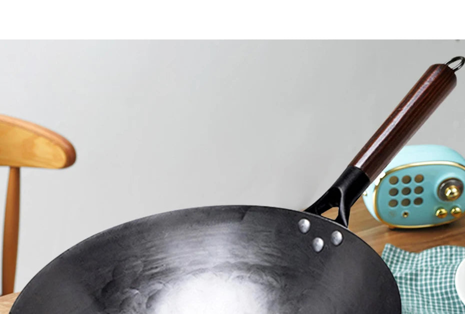 Hand Forged Household Iron Wok, Pure Iron Pan with Wooden Handle, Non-Coating, Non-Stick, for Gas Cooker