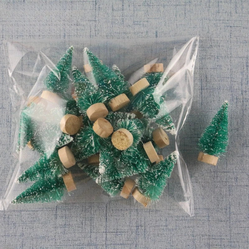 Mini Artificial Christmas Tree Figurine — Sisal, Silk & Cedar Pine for Fairy Garden, Micro Landscape & New Year Decor