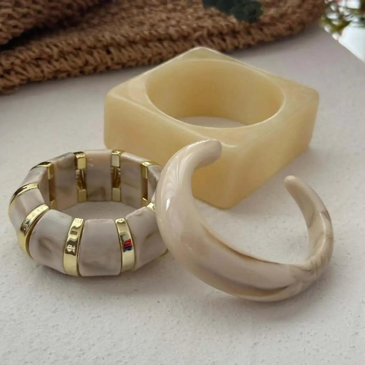 Vintage Punk Beige Thick Resin Acrylic Geometric Wide Cuff Bangle – Irregular Smudging Bracelet for Women