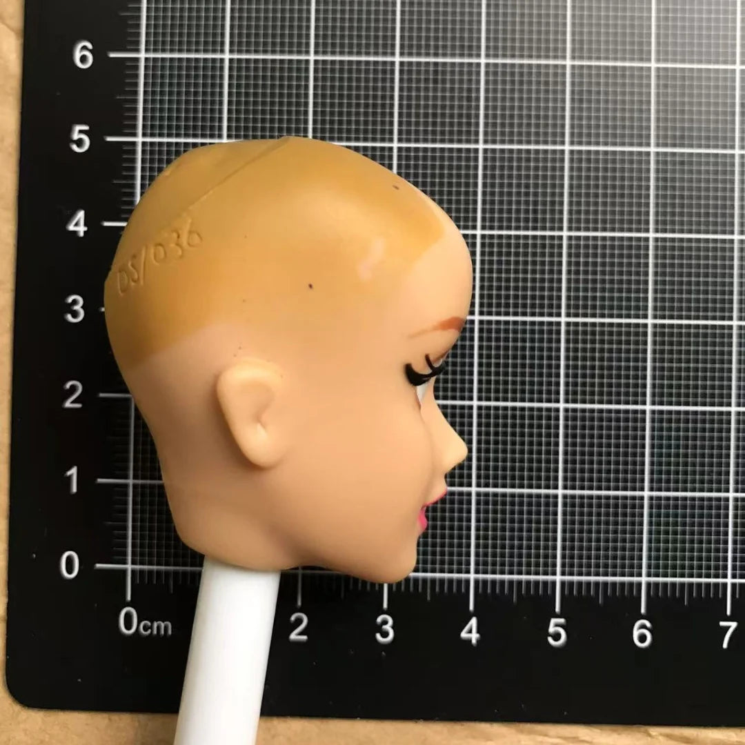 DISNEY Doll Heads – Bald Red Hair King, Queen & Alice with Makeup for DIY Dressing & Accessories