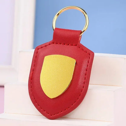 Car Keychain Shield Leather – Creative Personalized Couple Key Chain with Metal Pendant, Fashion Travel Gift for Men