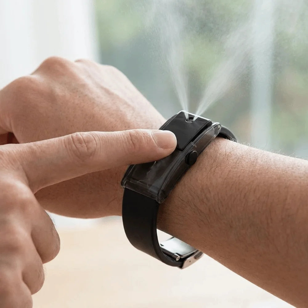 PVC Scent Diffuser Bracelet - Lightweight Adjustable Refillable Fragrance Wristband Bangle for Everyday Wear & Dating