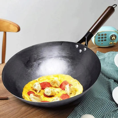 30cm Traditional Hand-Forged Iron Frying Pan, Non-Coated with Wooden Handle, Old-Style Household Cookware