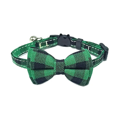 Pet Breakaway Cat Collar with Bow Tie & Bell – Cute Plaid Christmas Red Adjustable Collar for Cats
