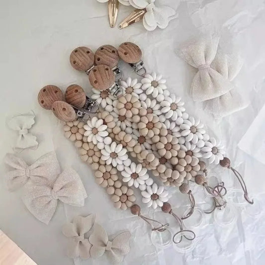 Daisy Flower Baby Pacifier Clip – Handmade Silicone Soother & Nipple Holder, Essential Teething Toy for Newborns