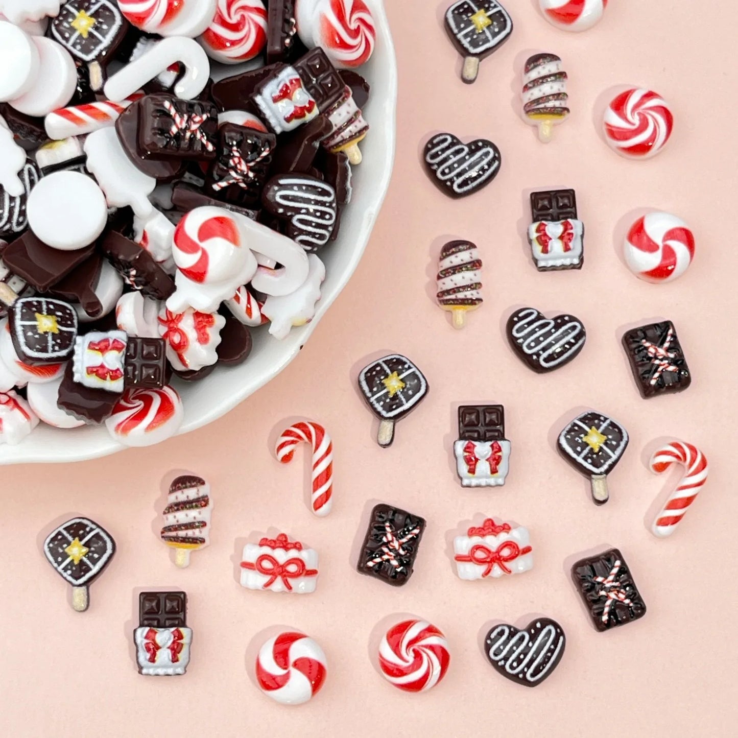 50PCS Mini Resin Christmas Decorations – Cartoon Magic Wand, Chocolate Figurines for Cake, Popsicle, Nail Art, Scrapbook & DIY Crafts