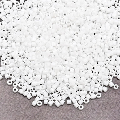 1000Pcs 1.6x1.3mm Japan Glass Seed Beads 11/0 – Cylindrical Loose Beads for DIY Statement Jewelry Making (5g Pack)