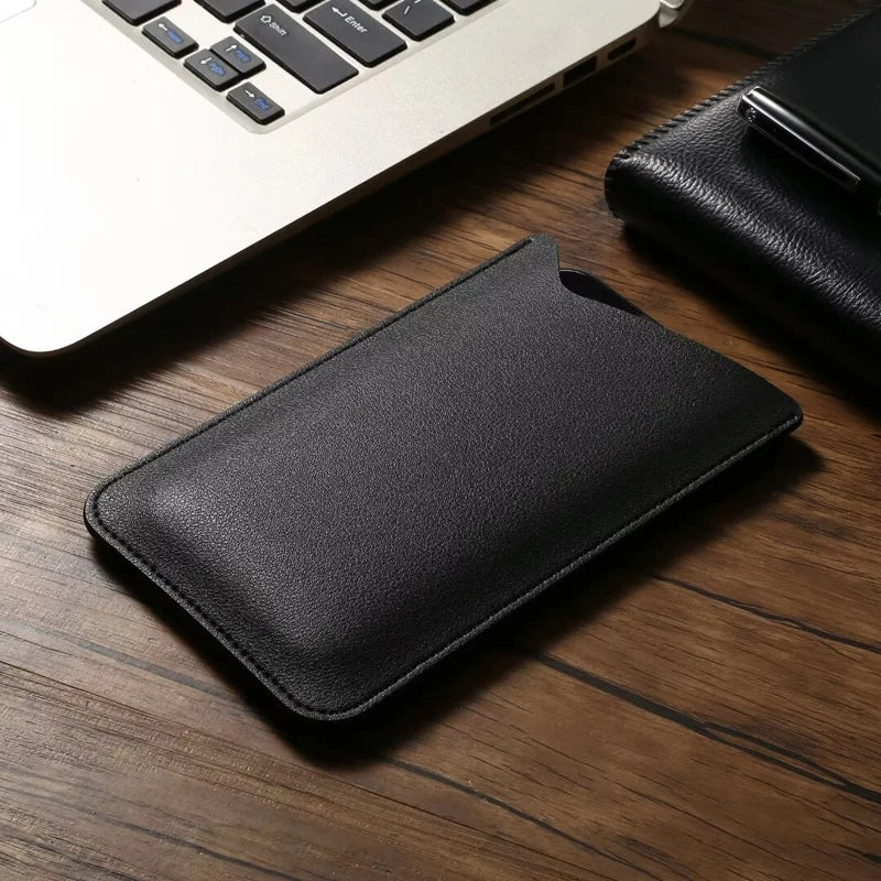 Universal PU Leather Phone Pouch - Protective Mobile Phone Bag for iPhone, Samsung, Xiaomi & Huawei Devices