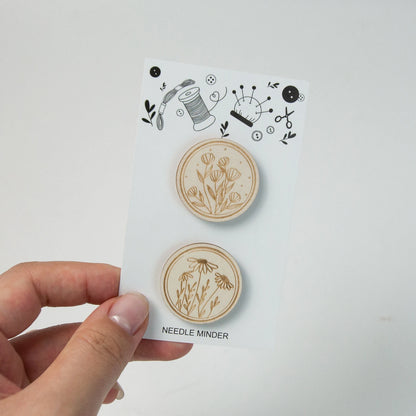 2PCS Round Magnetic Needle Minder Set Retro Embroidery Needle Holder Magnets