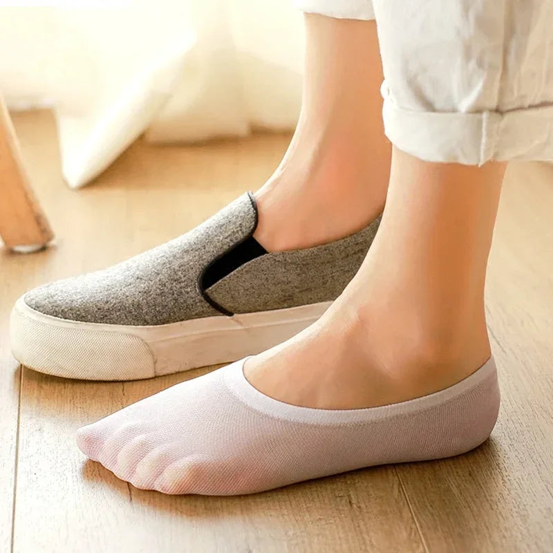 20/60 Pairs Non-Slip Invisible Boat Socks – Seamless Ice Silk, Thin & Breathable No-Show Ankle Socks for Summer