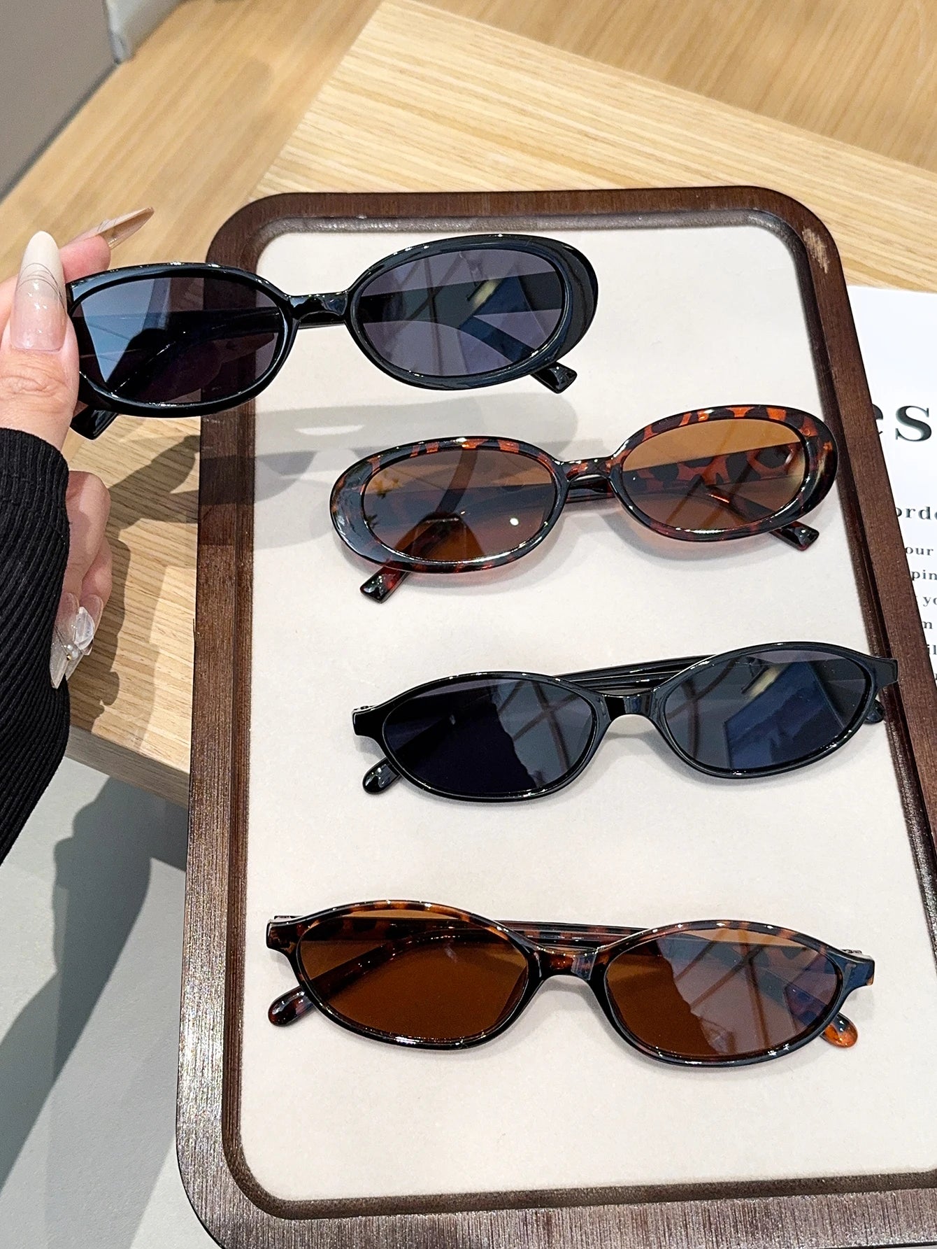 Fashionable Mixed Glasses Set - Chic Black & Tortoiseshell Oval Eyewear for Women Daily Wear