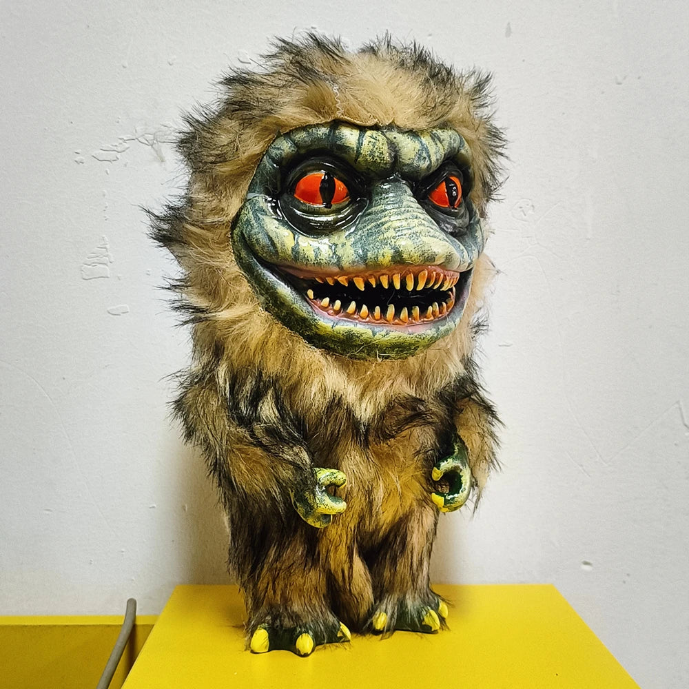 Creepy Alien Monster Plush Doll – Funny Ugly Critter Stuffed Toy, Horror Movie Prop for Halloween Party Decoration and Gifts