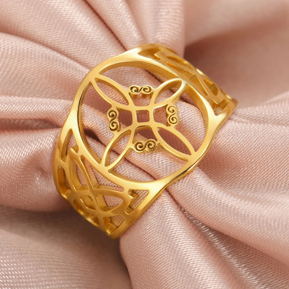 LIKGREAT Witch Knot Ring – Hollow Stainless Steel Celtic Amulet, Protection Jewelry for Men & Women, Couple Gifts