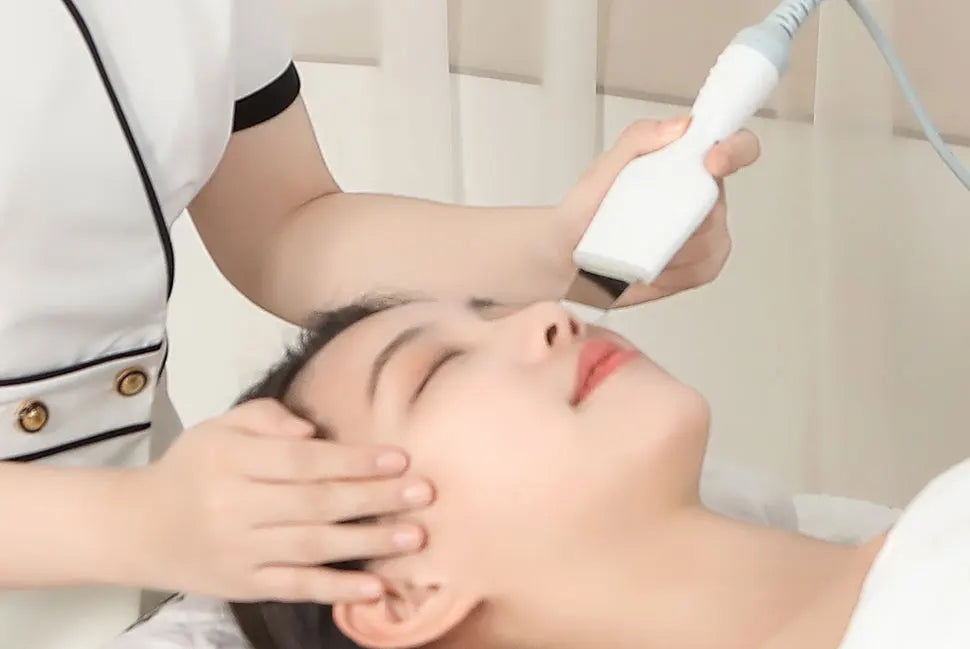 Professional Hydro Dermabrasion Machine – Skincare & Face Care Radiofrequency Facial Cleaning with Hydra Beauty Small Bubble Device