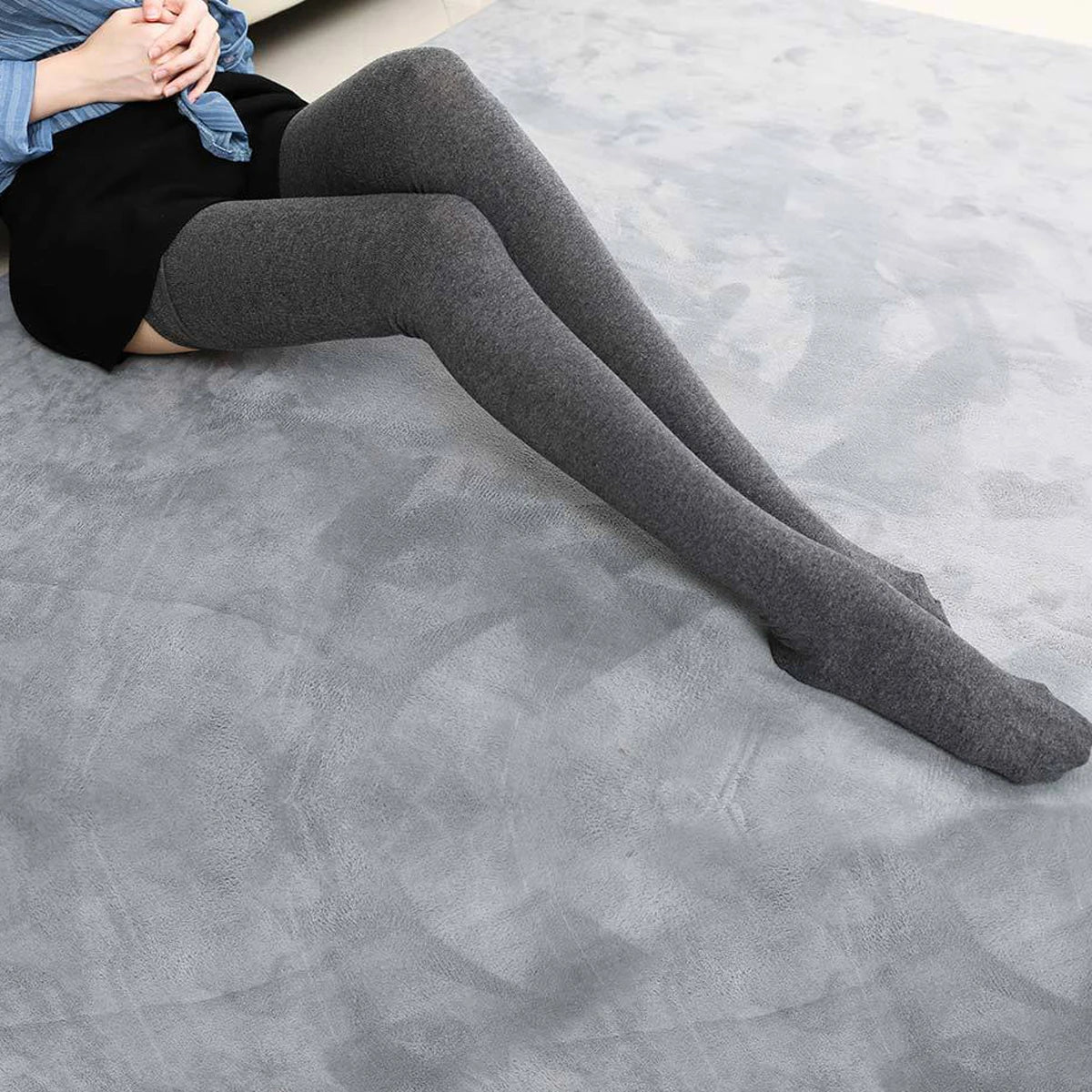 Extended Knee Socks for Girls: True Knee-High Socks, 180cm Height, Black, White, and Gray, 80cm Length - 1 Pair