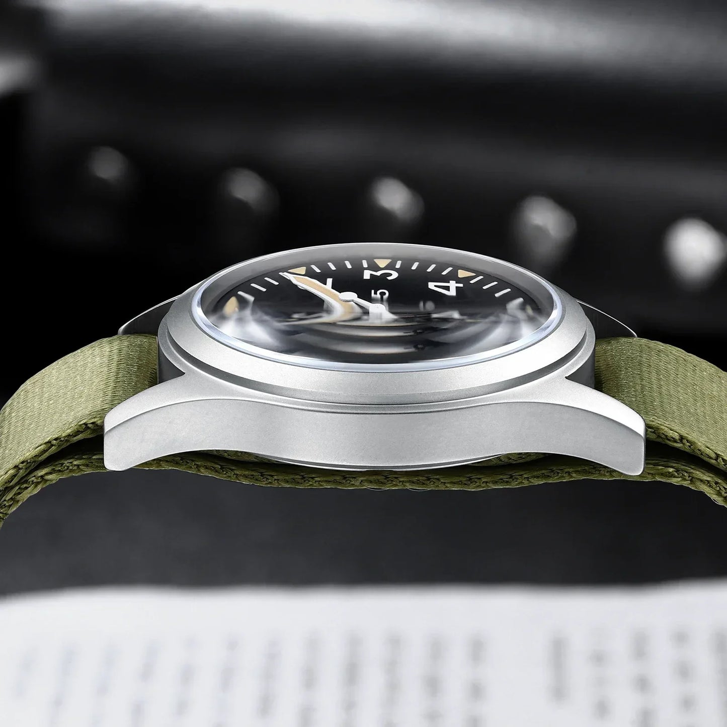 MILITREK 9001 Military Retro Men’s Watch - Quartz Stainless Steel Waterproof Sapphire Luminous Wristwatch
