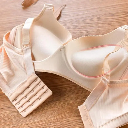Women's 8CM Wireless Push-Up Bra - Side-Smoothing Seamless Lift Bra for AA, A & B Cups