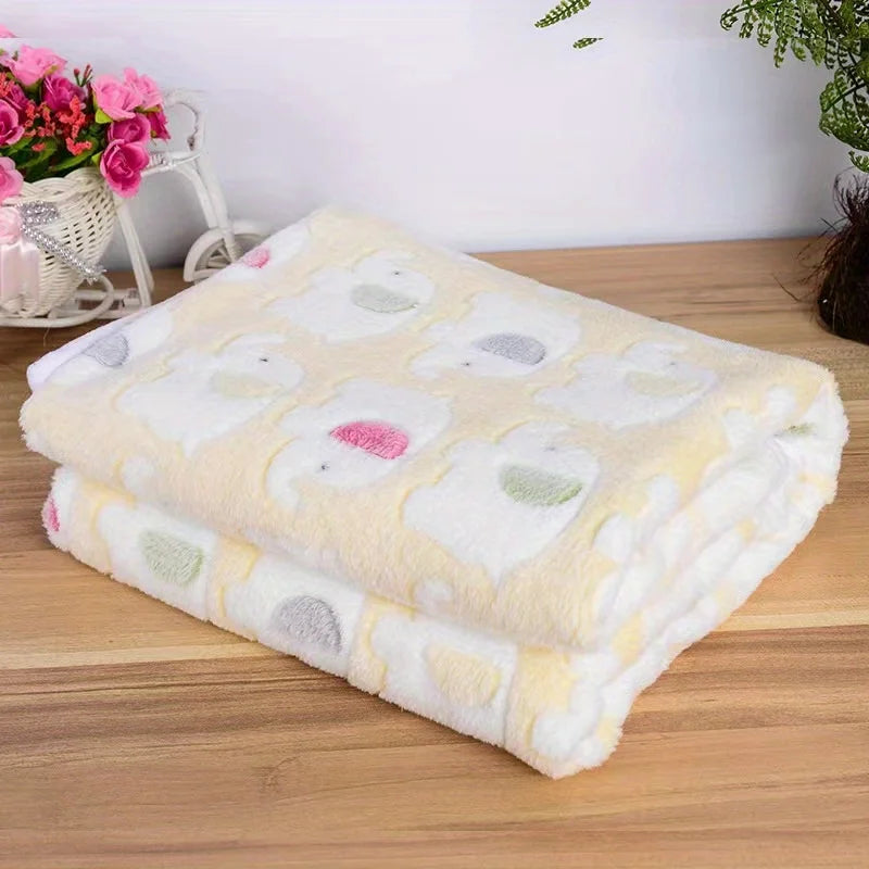 Cartoon Elephant Pet Blanket - Soft Cozy Flannel Throw for Dogs & Cats Puppy Kitten Christmas Gift