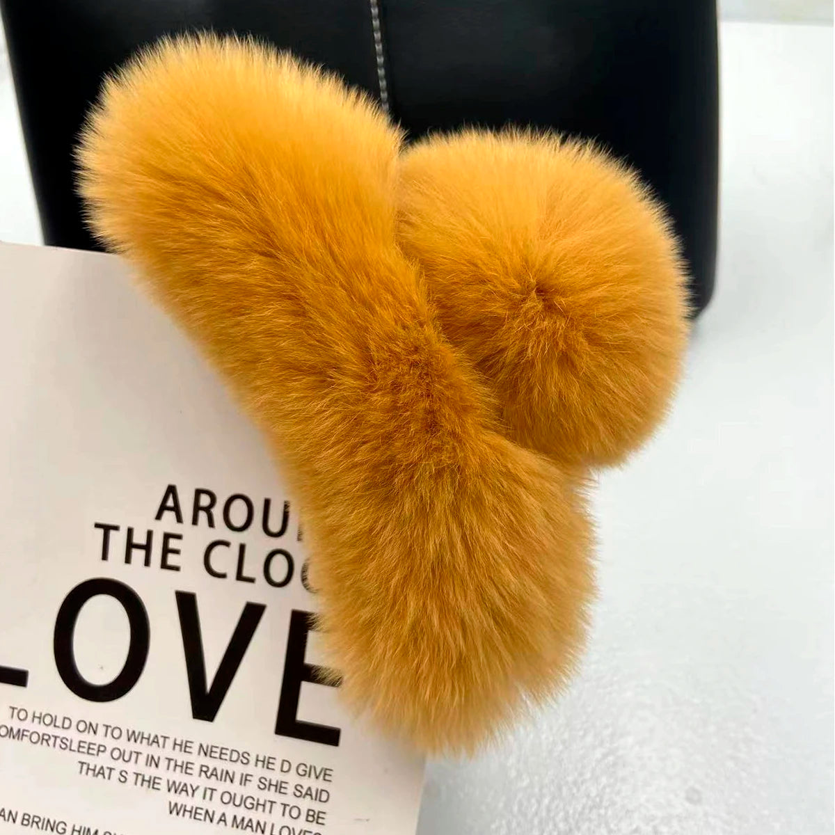 Winter Fuzzy Hair Claw for Women – Warm Fluffy Natural Rex Rabbit Fur Hair Clip, Elegant Fashion Party Accessory