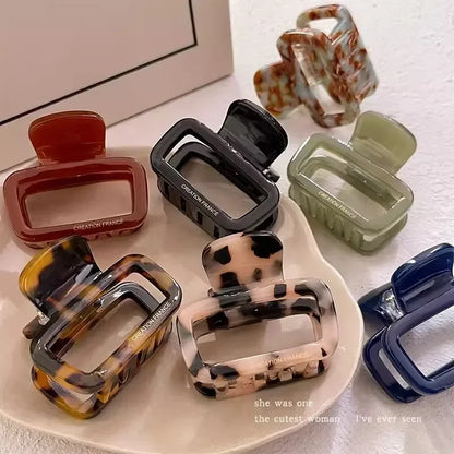 Retro Acetate Grab Clip: Elegant Korean Ponytail Braid Accessory - Hollowed-Out Design for Girls' Hairstyles & Jewelry Gifts