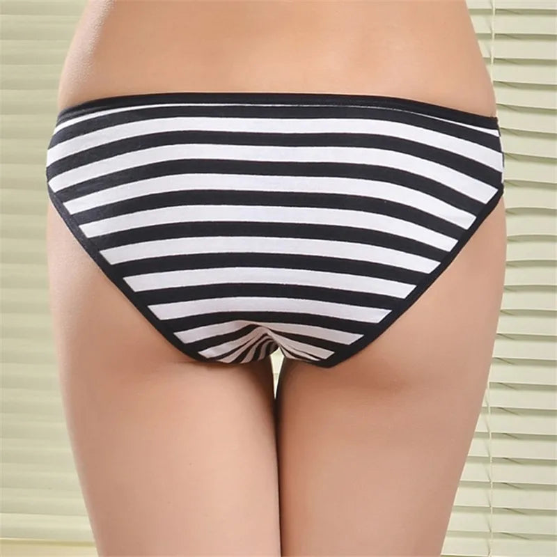 YOUREGINA Plus Size Seamless Panties - Striped Cotton Women’s Underwear Briefs 3 Pack