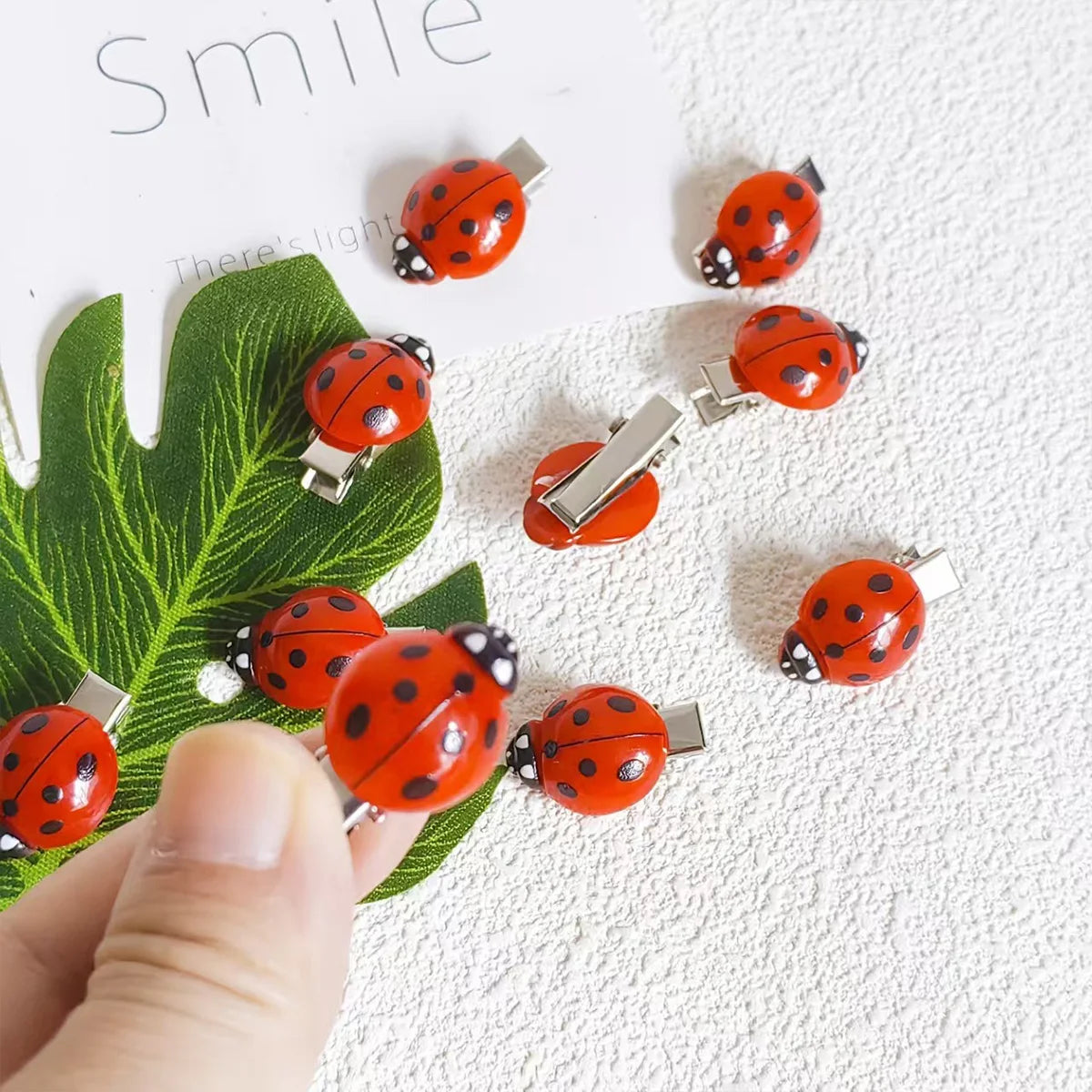10-Piece Cute Bee & Ladybug Hair Clips – Mini Fashion Hairpins for Students, Fun Bulk Accessories