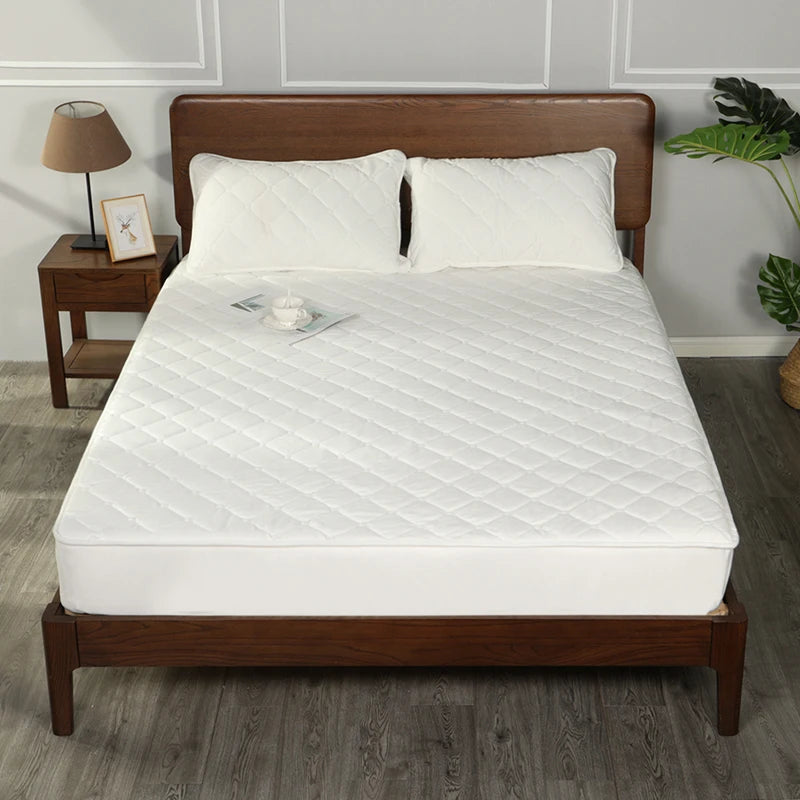 Quilted Crystal Velvet Mattress Cover - Warm Soft Plush Fitted Bed Sheet for King & Queen Beds, Pillowcase Not Included