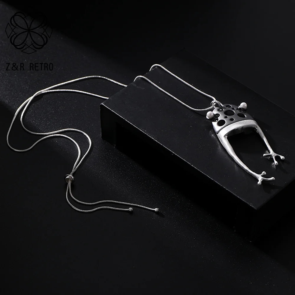 Vintage Long Chain Necklace – Irregular Gothic Pendant Jewelry for Women, 2023 Trendy Fashion Accessories