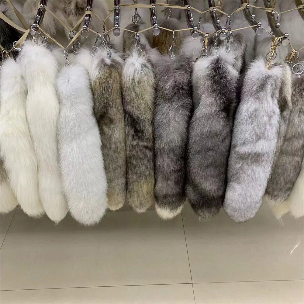 Natural Fox Fur Tail Keychain – 40cm Furry Racoon Bag Charm & Fluffy Keyring Accessory for Women